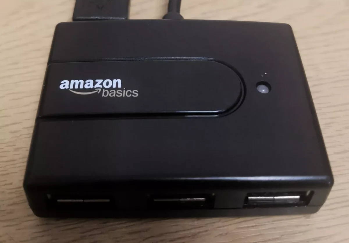 1 Amazon Basics: Porta USB 2.0 - Nero - Hub ultra mini (B003M0NURK) - immagine 1