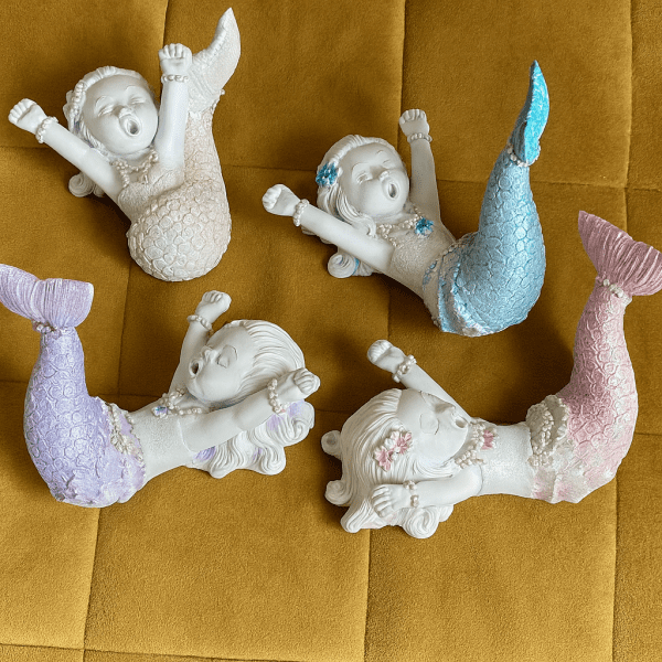 Set di Figurine Decorative Sirena Sirenetta Distesa 1 Pezzi in Vetro Artistico - Portaoggetti di Strumento Musicalo - Materiale Clean
